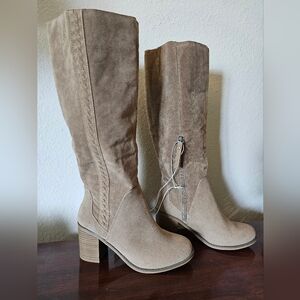 Heeled knee-high boots